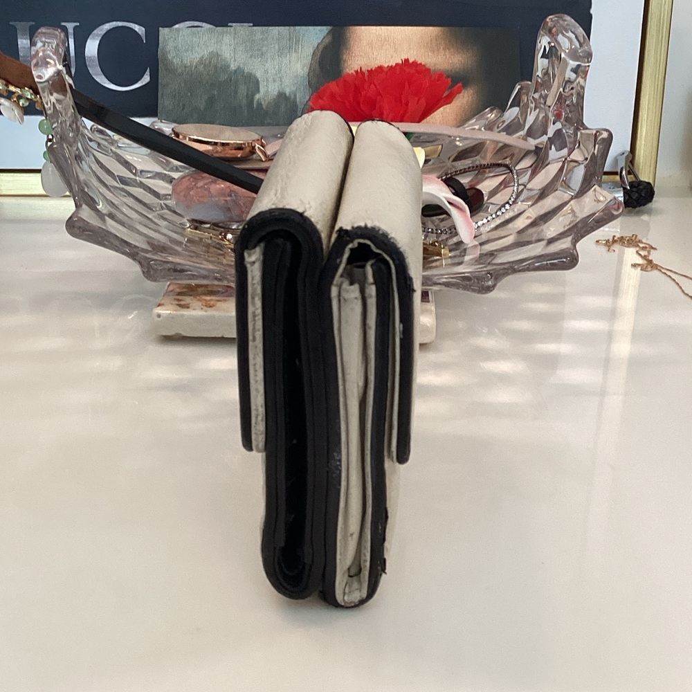 Chanel Diamond stitch Quilted Calfskin CC Trifold Wallet - Picture 4 of 8